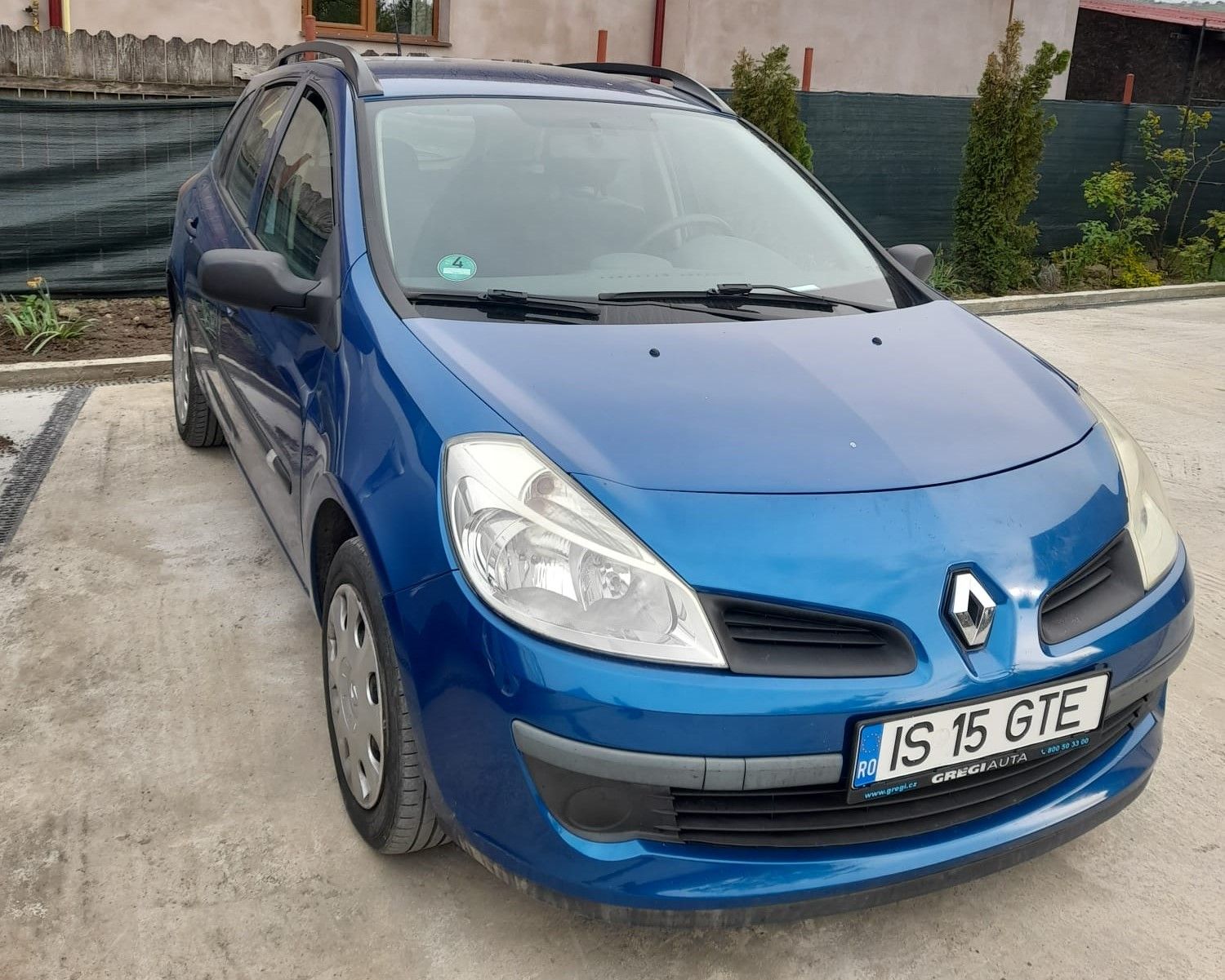 Renault Clio de inchiriat